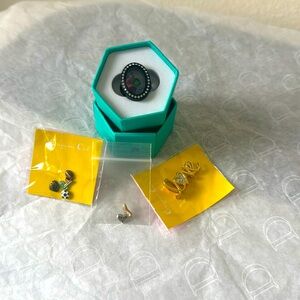 Origami Owl Living Locket Ring Black Size 6 NIB + charms